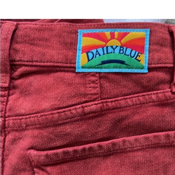 Daily Blue by Adriano Goldschmied Burgundy Corduroy Velvet Pants Size 26 Swing - Picture 4 of 16